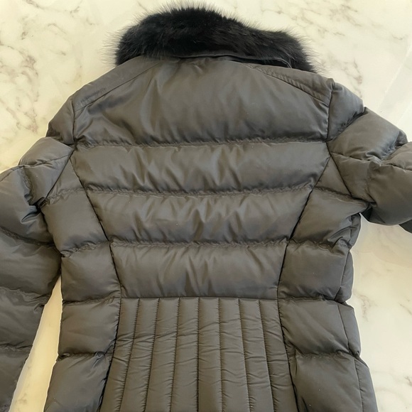 Prada Puffer jacket with detachable faux fur collar - Picture 2 of 5